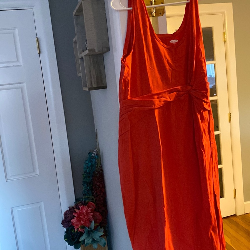 Old navy size xl maternity stretchy fitted dress with knot design on front